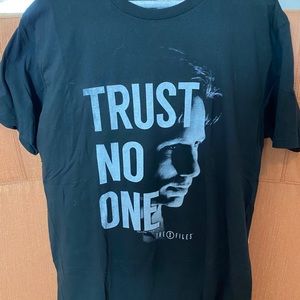 Mulder X-Files t-shirt